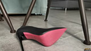 porn clip 19 crush fetish xxx fetish porn | Goddess Lena – With Nylons On The Computer | femdom pov-2