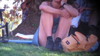 Amazing_upskirt_white_panties_002-8