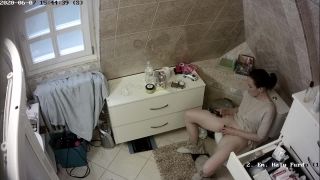 Voyeur – Home Bathroom - (Webcam)-0