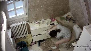 Voyeur – Home Bathroom - (Webcam)-3