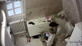 Voyeur – Home Bathroom - (Webcam)-6