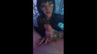 Emmamaybyte Getting Some Hot Cum On Her Face Onlyfans (Pornstar)-7