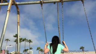 Luscious Lopez[0346464] slow motion： big ass in short shorts on a swing #merica #lusciouslopez [2017-07-04]-8