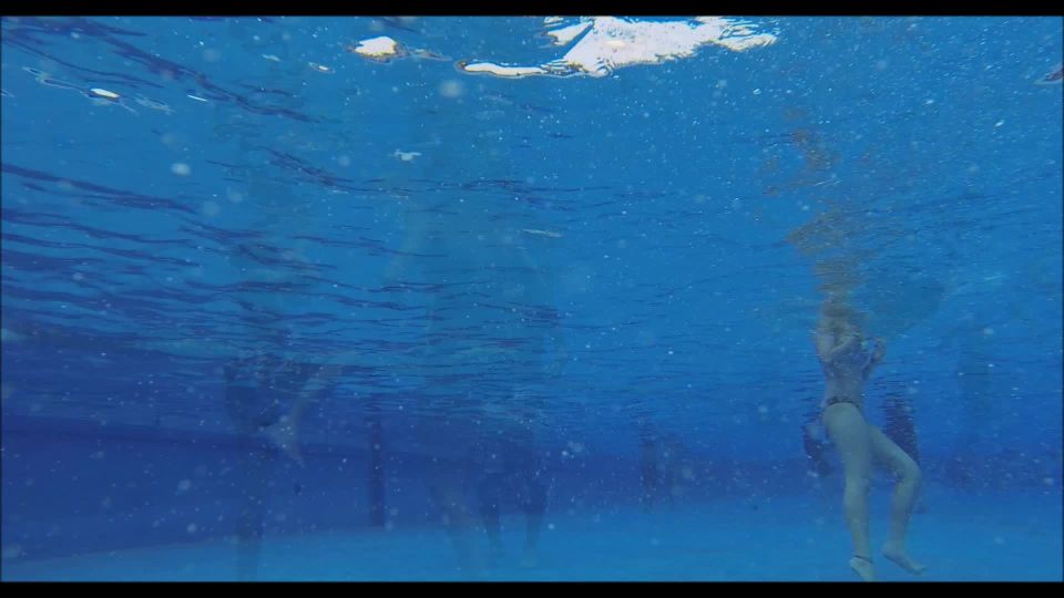 Voyeur - Underwater swimsuit tracking - YMUW-1082, voyeur on voyeur