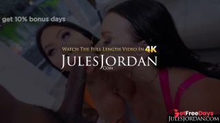 [GetFreeDays.com] Jules Jordan - Double D Bubble Butt Babes Payton Preslee and Connie Perignon Double Up On A BBC Adult Stream April 2023-8