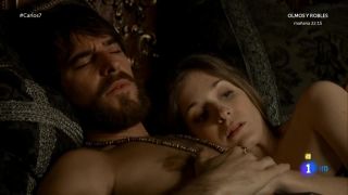 Iazua Larios, Meritxell Calvo – Carlos Rey Emperador s01e07 (2015) HD 720p - (Celebrity porn)-8