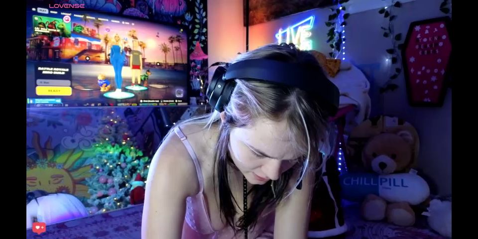 Aleavi Stars in Her Exclusive XXX Video Alea_vi  exclusive