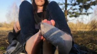 Oksifootjob - Public Footjob And Socks Job From Beauty On In The Park Close View,  on feet porn -8