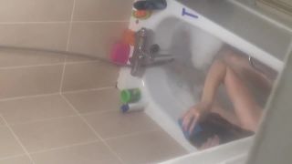 Voyeur 11906-my sister in the bath-5