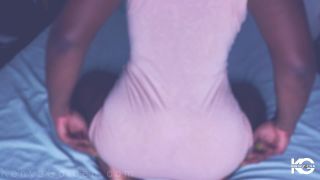 Dress Rising Up Showing Big Ebony Booty-0