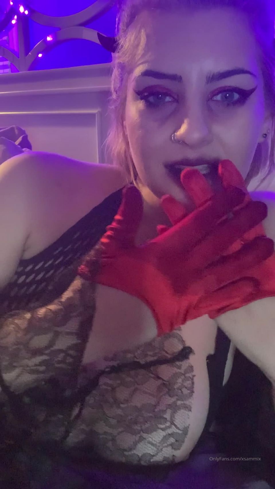 Stinky - stinkygrl420 () Stinkygrl - i fingered myself w these gloves on and surprisingly squirted all over them i had to shar 28-10-2019