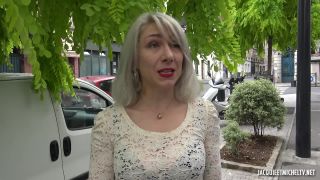 Marion - Julie batifole chez Ines 23ans et Marion 26ans-0