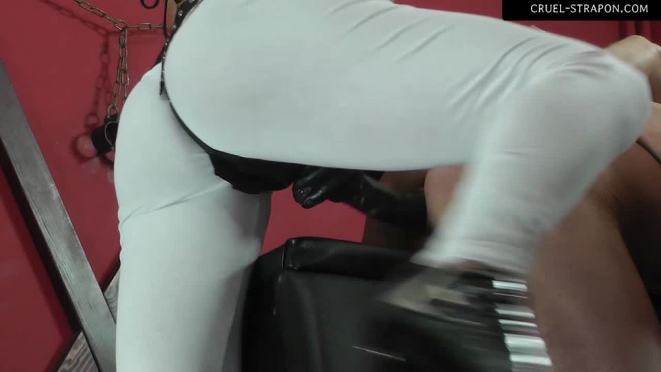 7743 Femdom, Pegging, Strapon, Mistress