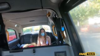 Isabella de laa - respect your taxi driver-2