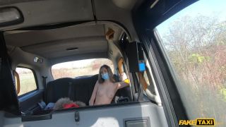 Isabella de laa - respect your taxi driver-3