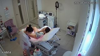 Hz Voyeur in cosmetic salon 14-1