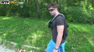 Cashforsextape.com- Amateur sucking dick in the park-0