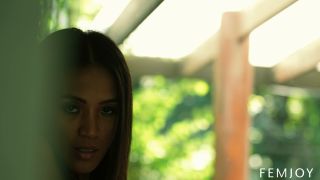 [FemJoy] Donnabelle Bronzed And Bare [12.20.25] [1080p]-6