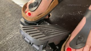 [K2S.CLUB] A Pedal Pumping Shoejob - CBT Cock crush and Shoe fetish with well worn and dirty Birkenstock Gizeh Sandals - 4K 2160P-8