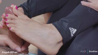 porn video 4 Zoom Shoot Of MILFs Cumshot! on fetish porn amateur hotties-4