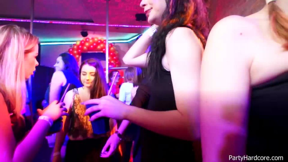 PartyHardcoreGoneCrazy ph2018-02-07 1280 - Cam 3 