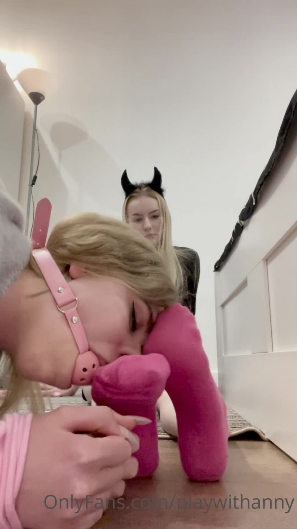 free porn video 21 Goddess Anny – The Smell Of Those Socks Makes Her Drool – PLAY WITH ANNY, pornhub fetish on femdom porn 