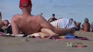 online porn clip 2  Voyeur cam nude plage, hidden camera on webcam-3