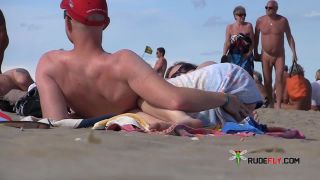 online porn clip 2  Voyeur cam nude plage, hidden camera on webcam-4