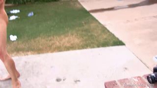 Video April O'Neil 720p HD-5