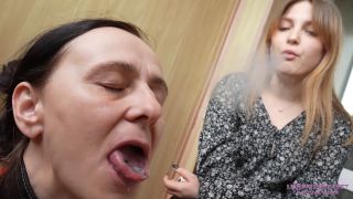 [K2S.CLUB] Licking Girls Feet: Cindy And Karen - Old Slave And 19 Year Old Mistresses! - Full - FullHD 1080P-7