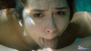 SexUnderwater e1130 Feeding Lilly   Lilly Hall (mp4)-7