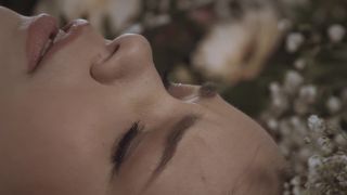 [FrolicMe] Sofia Lee Lady Garden [05.21.22] [1080p]-0