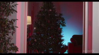 Met Art X 25 12 25 Julia Morozzi Christmas Wish 2 – Full HD - Christmas-9