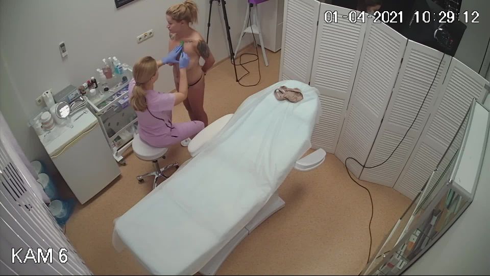Voyeur – Plastic Surgery Clinic 2 Voyeur!