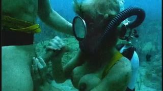 SexUnderwater e0075 Vintage Ocean Scene (mp4)-8