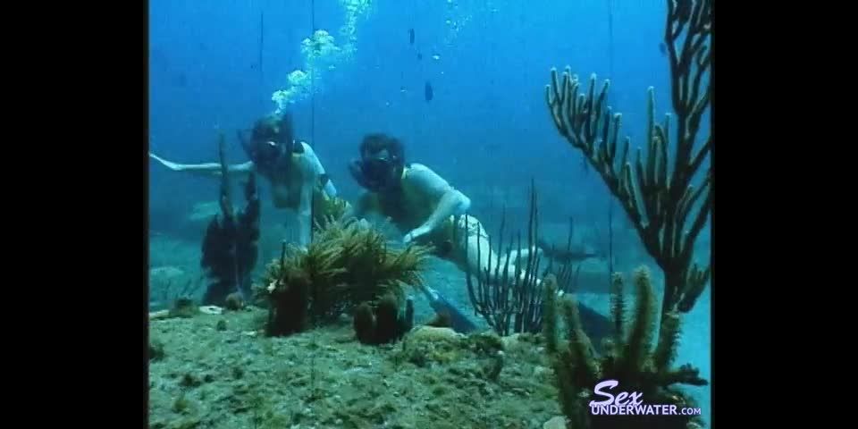 SexUnderwater e0075 Vintage Ocean Scene (mp4)