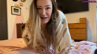 Chase Layne – Sick In Bed Step Mom Helps  Blowjob Chase Layne-9