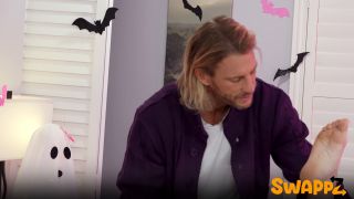 [DaughterSwap] Selina Bentz And Juniper Ren [10.30.25] [1080p]-1