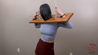 porn video 43 Bondage Junkies – Bella Luxx vs. The Wrong Address | spreaderbar | femdom porn anaesthesia fetish-2