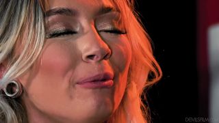 Lily Larimar 20 11 18 DevilsFilm Chloe Temple and Lily Larimar Its Okay Were Just STEP Sisters XXX 2160p-4