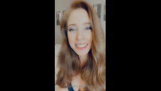 [Onlyfans] jennysroom-11-11-2020-159965841-Anal talk My first anal experience If I like anal play-9