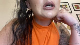 Anushka Velvet - A day in a life of Giantess Anushka (Fetish porn)-4