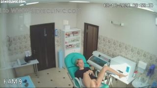 [sexeclinic.com] What happens during a gyno exam-9