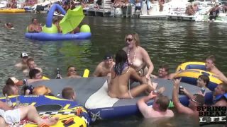 Sluts on a Raft GroupSex!-2