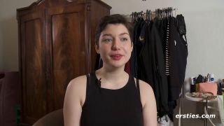 Ersties Birgit Aus Den USA Masturbiert Klitoral.-5