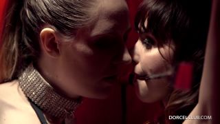 Ariel Rebel - Dressee Par Samantha Bentley-2