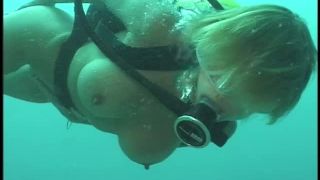 SexUnderwater e0020 Scuba Dears   Sandy (mp4)-9