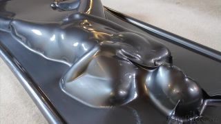 Latex Vacbed + Lube = Win!.-1