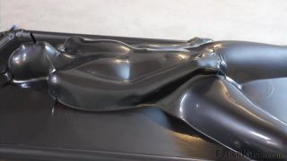 Latex Vacbed + Lube = Win!.-7