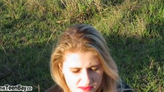 ManyVids – MissSweetTeen – Enjoying in Public Place with My Friend - [Webcam]-9